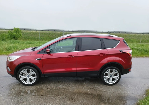 Ford Kuga cena 77000 przebieg: 140000, rok produkcji 2019 z Dębica małe 137